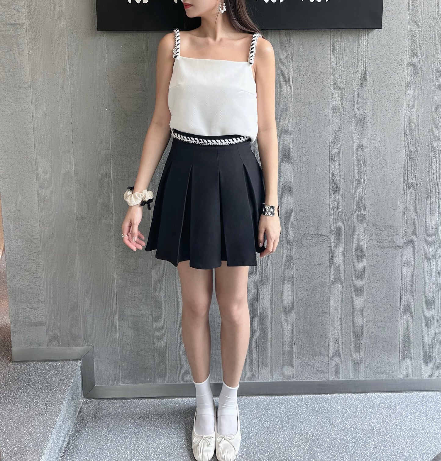 Patchy - Loose-fit A-line Vest with Chain Strap