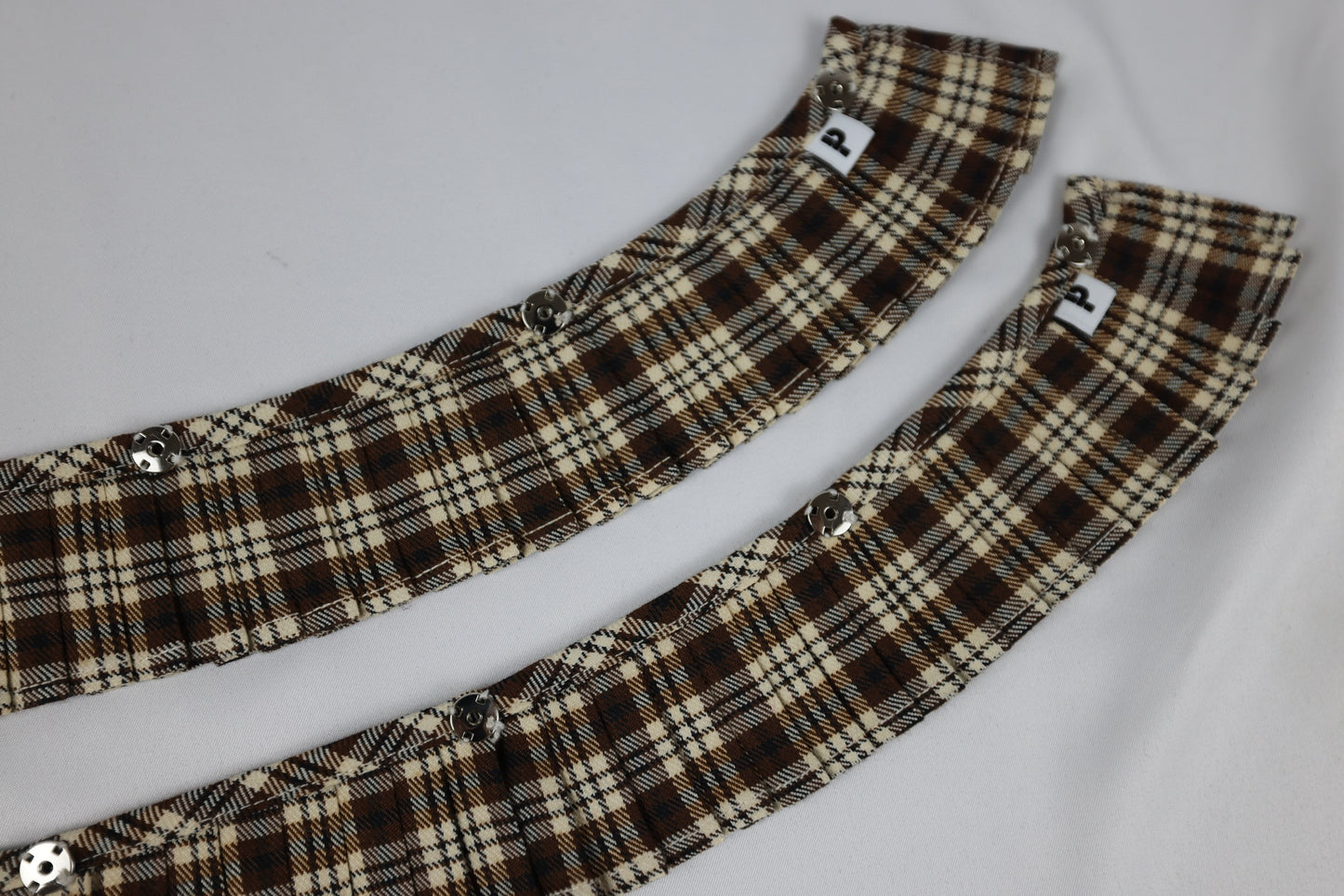 Patchy - Mock-neck Knit Long-sleeve Top with Brown Checked Trim