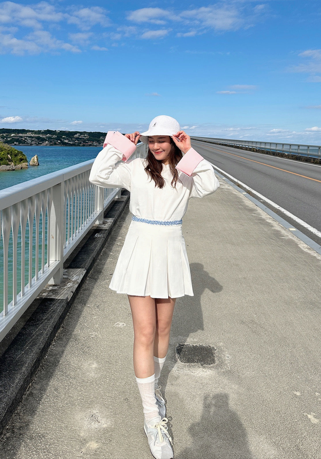 Patchy - White Oversized T-shirt with Pink Contrast Flare Sleeves
